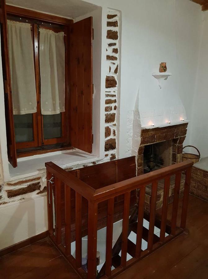 Maison d'hôtes Traditional House Kassandra'S à Hermione Extérieur photo